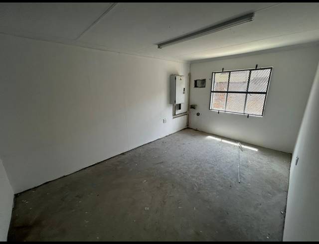 M² WAREHOUSE FOR SALE IN POLOKWANE INDUSTRIA